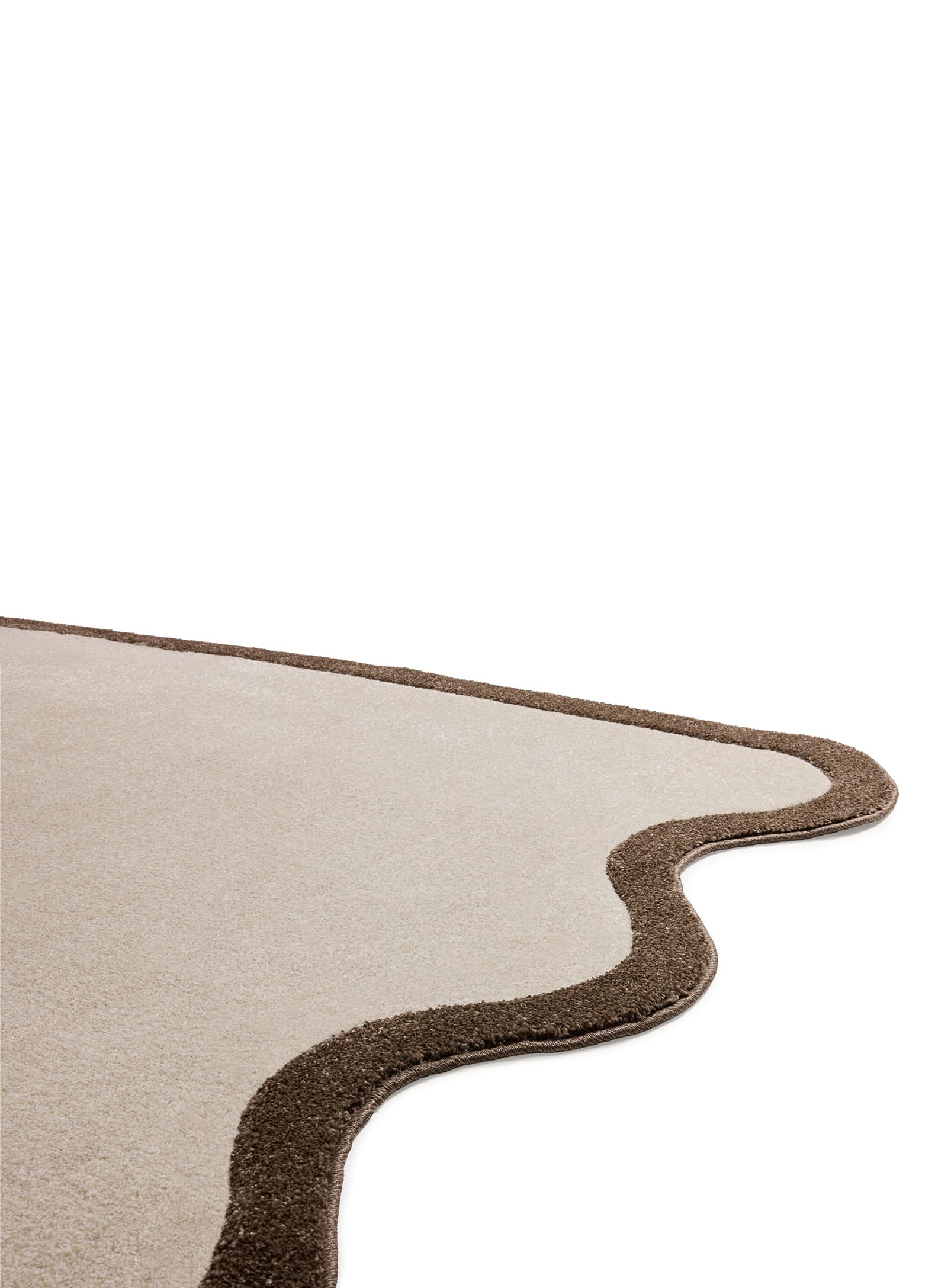 Carpet Grand Not Straight - Image 8