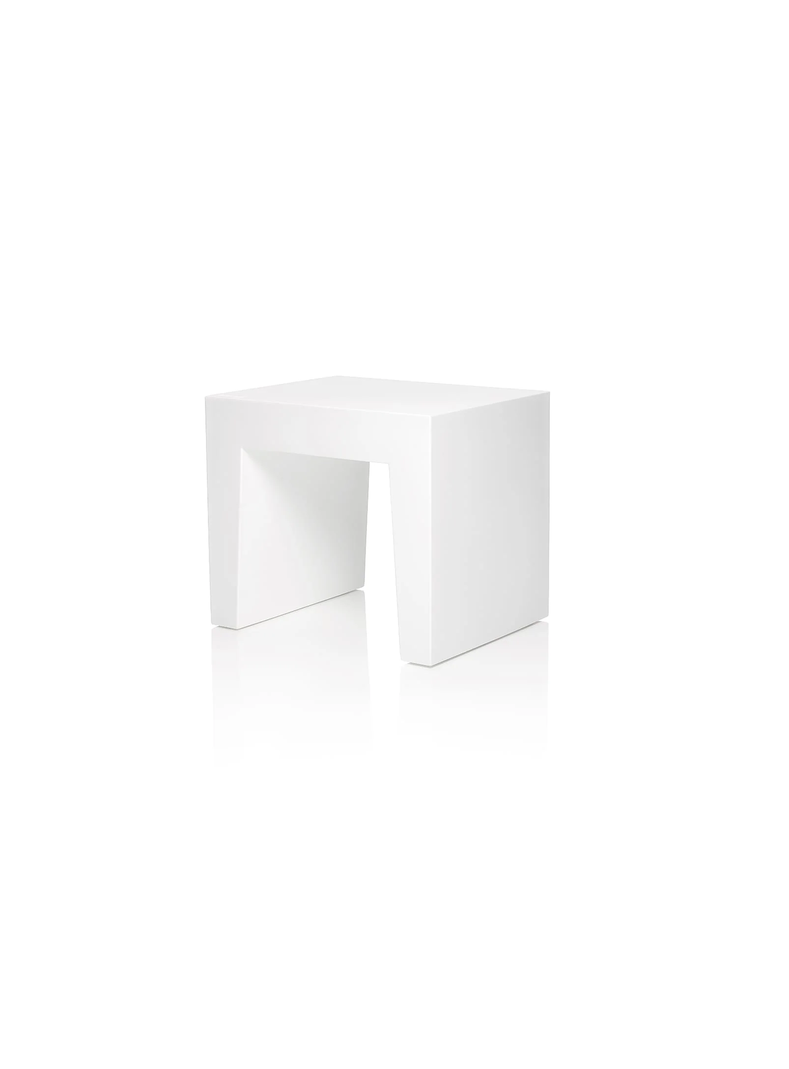 Concrete Seat - Image 12