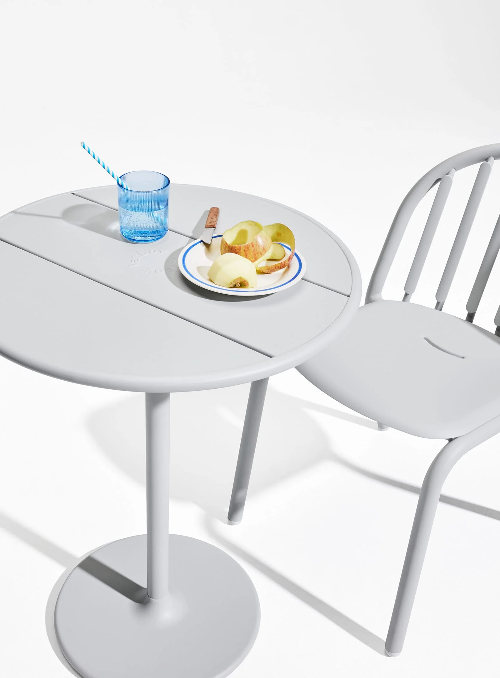 Fred's Bistro Set<br> 1 Round Table + 2 Chairs - Image 4