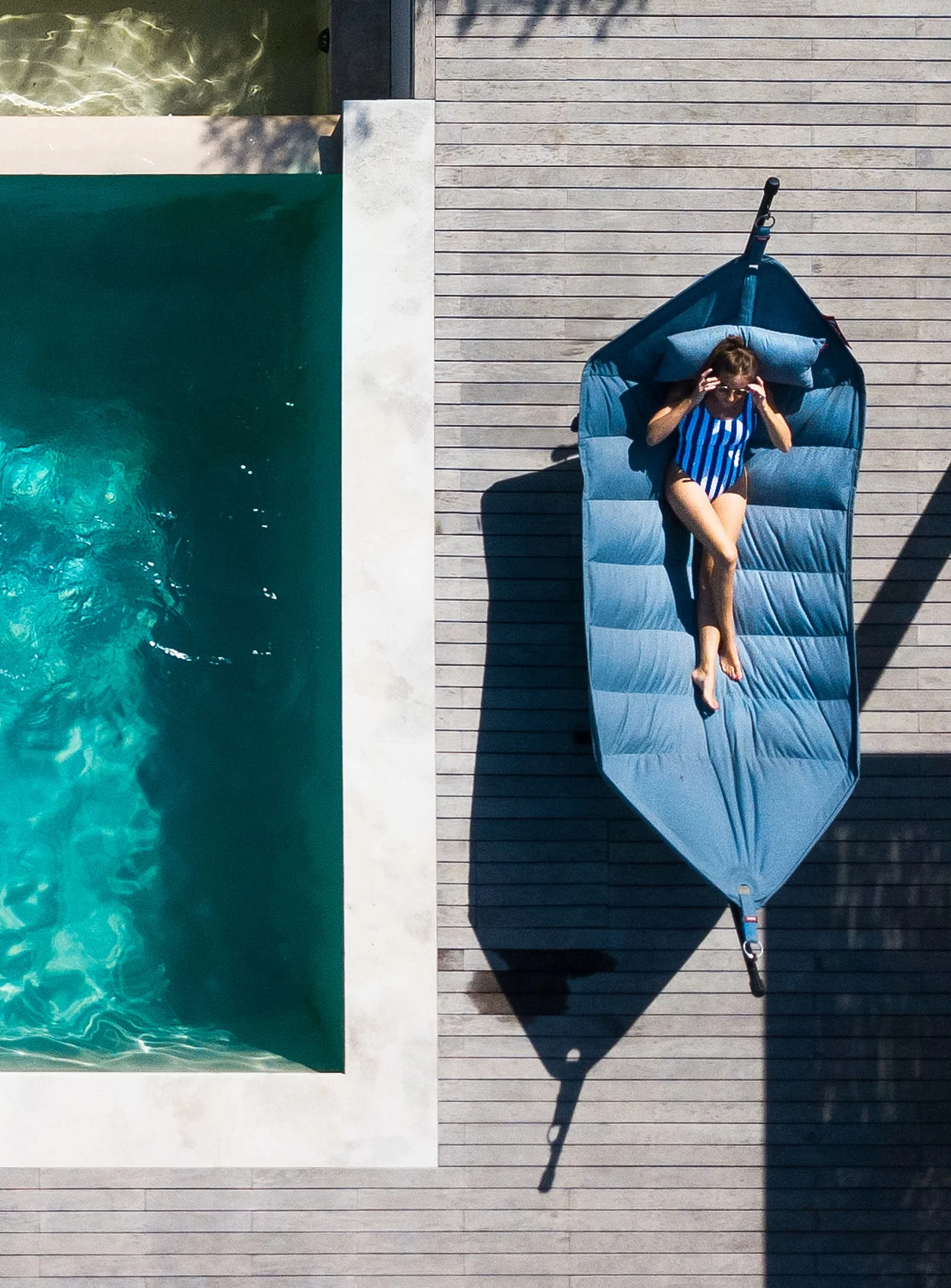 Headdemock Superb<br> Hammock with Stand<br> and Protective Cover - Image 3