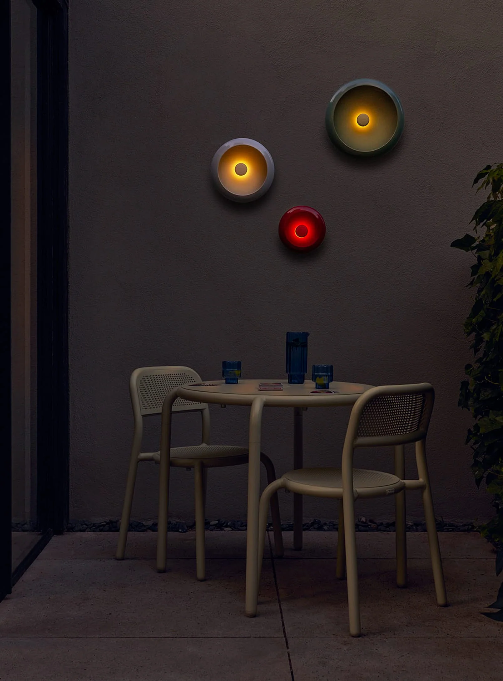Oloha Table & Wall Lamp - Image 5