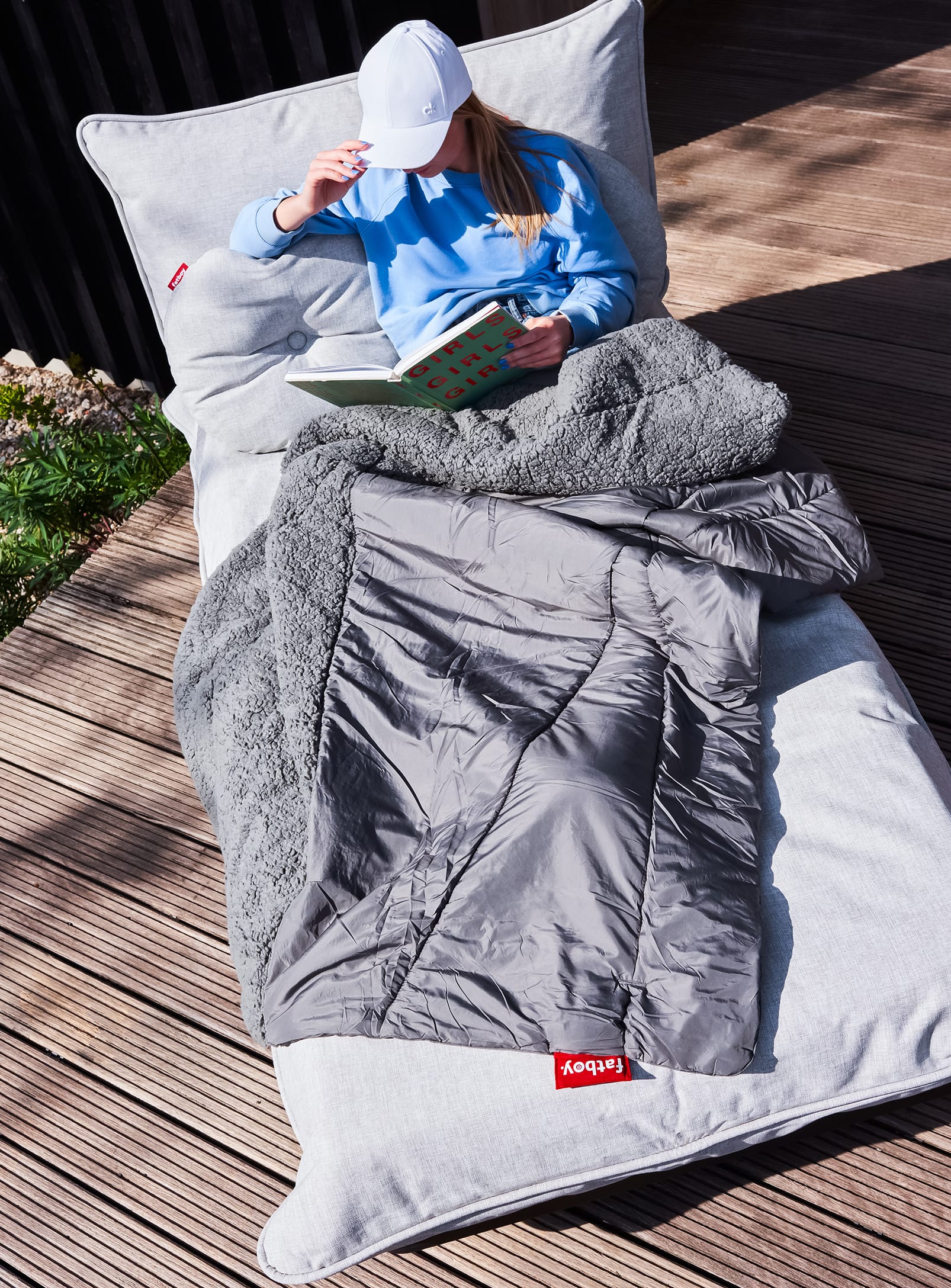 Paletti Outdoor Daybed - Image 5