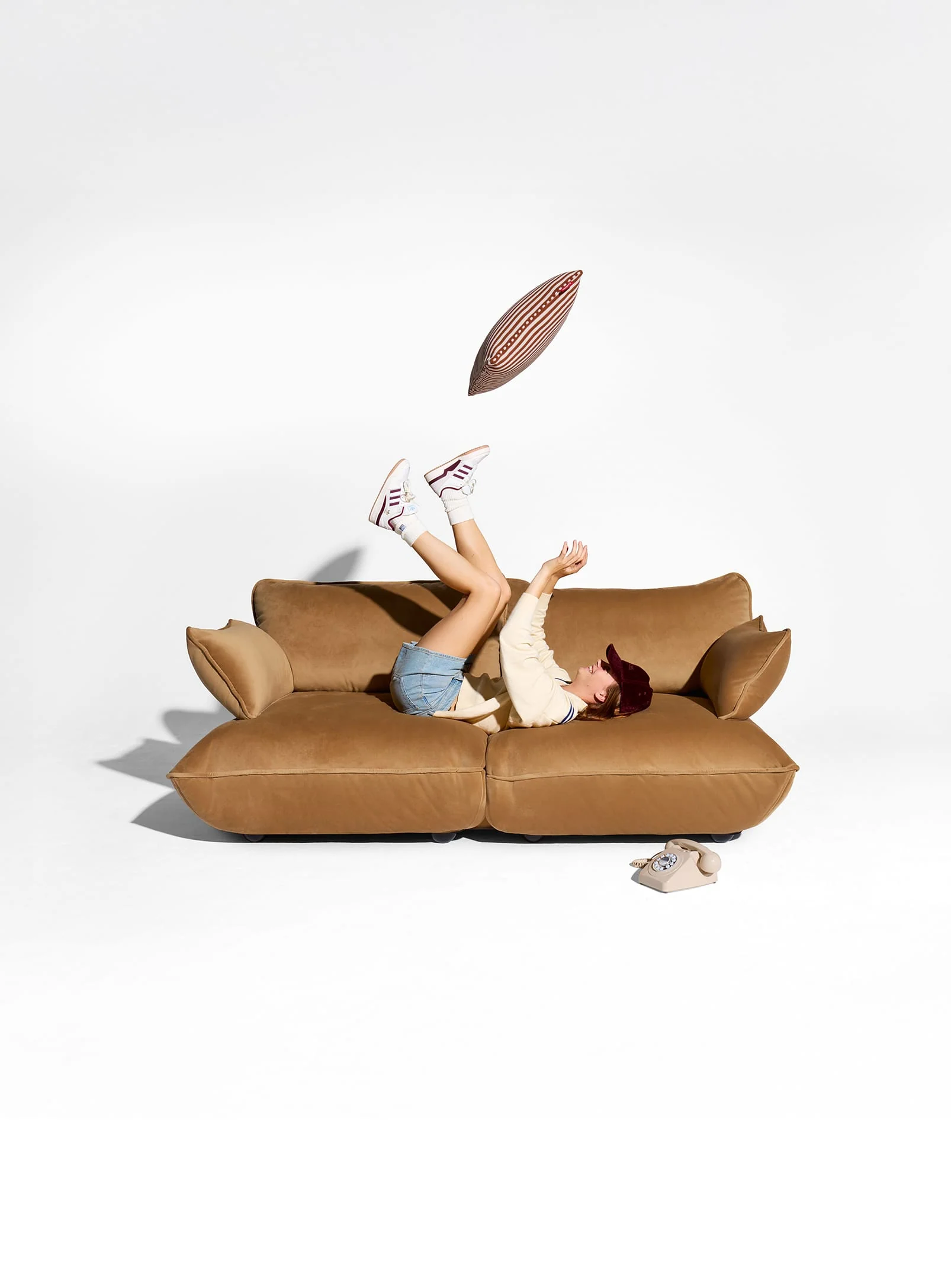 Sumo Sofa Velvet<p> 2-seater - Image 3